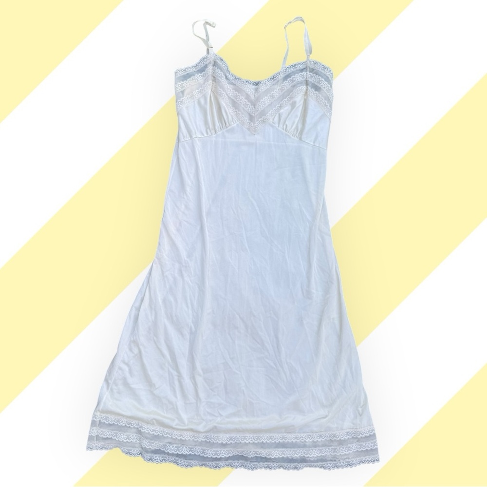 Vintage Pale Yellow Lace Trim Slip Dress – Size Medium